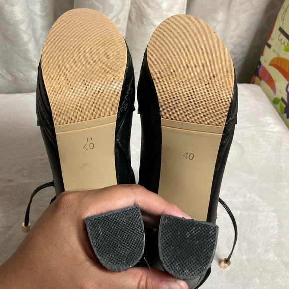 Black Booties w heart detail - Picture 8 of 9